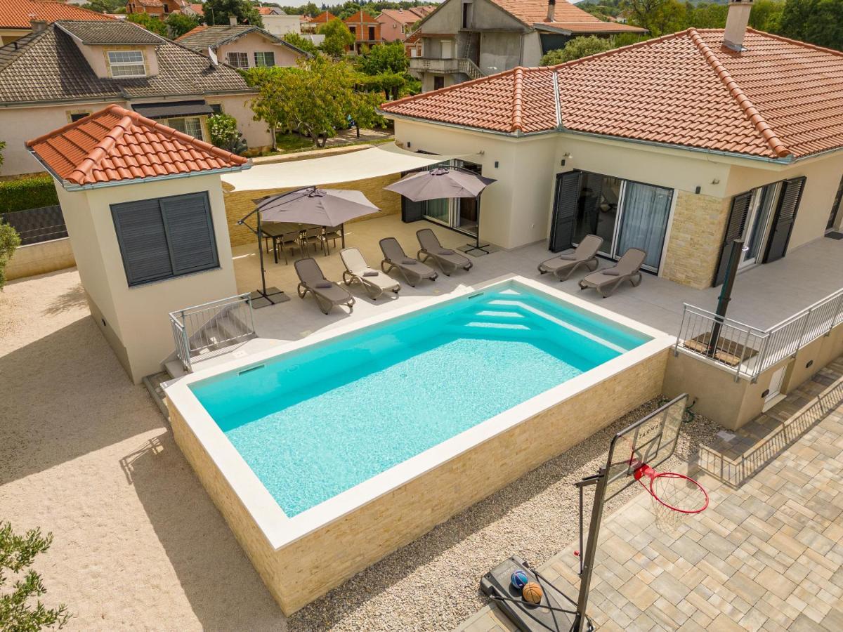 Villa Golubica *