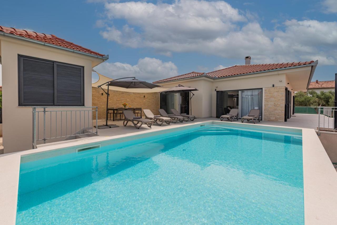Golubica Villa Sukosan